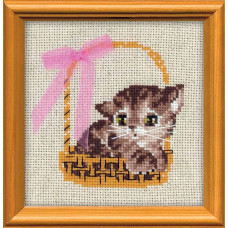 1048 Котенок в корзинке с бантиком